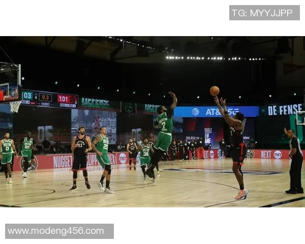 帕德伯恩与汉堡激战正酣比分揭晓精彩瞬间回顾